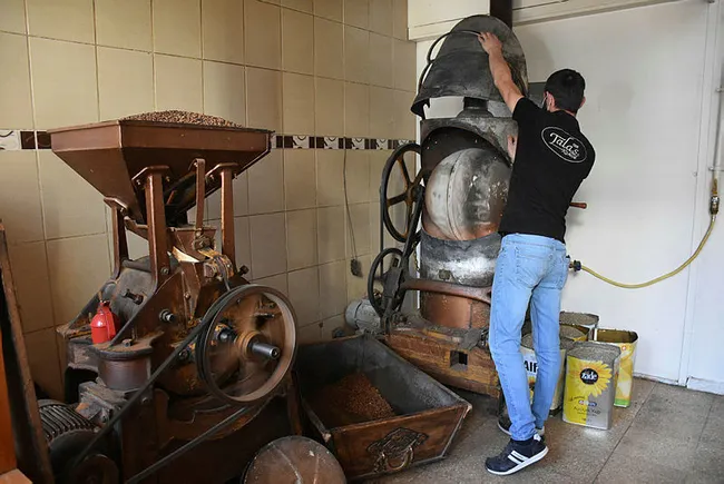 94 yıldır aynı taş değirmende öğütülen kahve Sivas'ın vazgeçilmezi oldu - 1