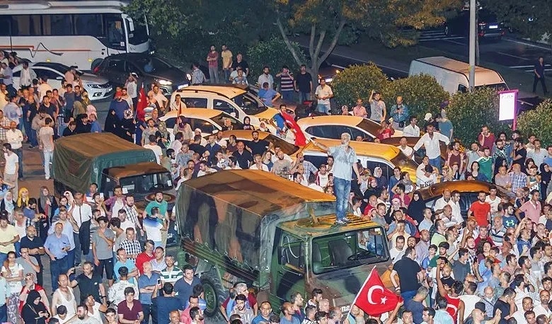 darbe-karari-1-kasim-2015-secimleri-ile-verildi-1784012984032.jpeg Darbe kararı 1 Kasım 2015 seçimleri ile verildi - 1