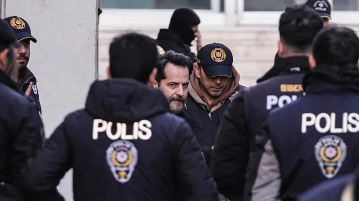 Erden Timur hakkında yeni iddia! Tapu beklerken tehdit edildiler