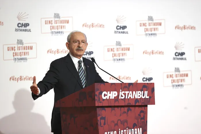 Kemal Kılıçdaroğlu’nun zor anları: Parlamenter sistem taslağını anlatamadı! Selahattin Demirtaş’a destek verdi