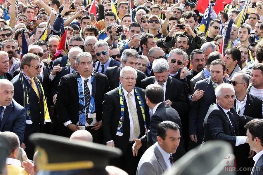 Fenerbahçeliler Anıtkabir'e yürüdü 10