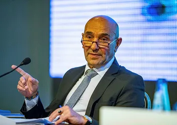 CHP'li İzmir Büyükşehir Belediye Başkanı Tunç Soyer hakkında suç duyurusu