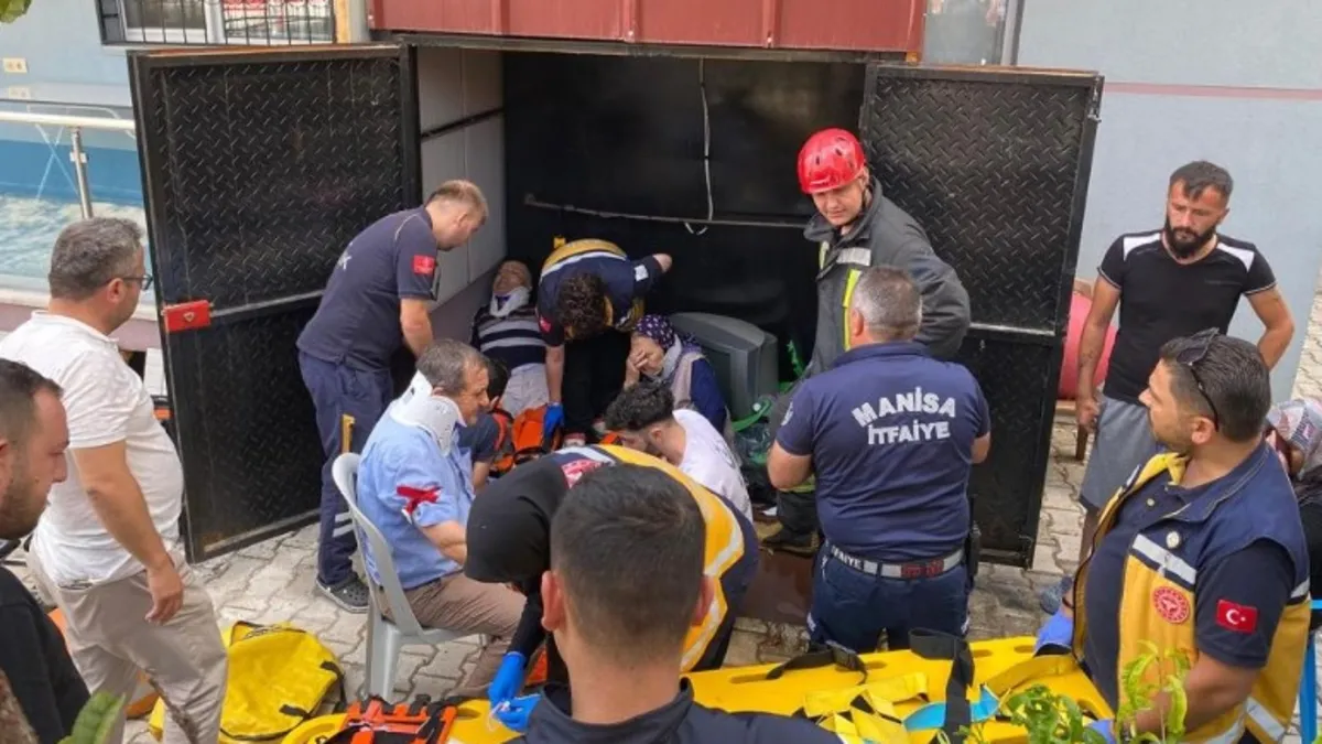 Engelli asansörü faciası! Bir anda yere çakıldı: Yaralılar var