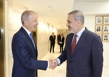 Bakan Fidan İrlandalı ve Alman mevkidaşı ile görüştü!