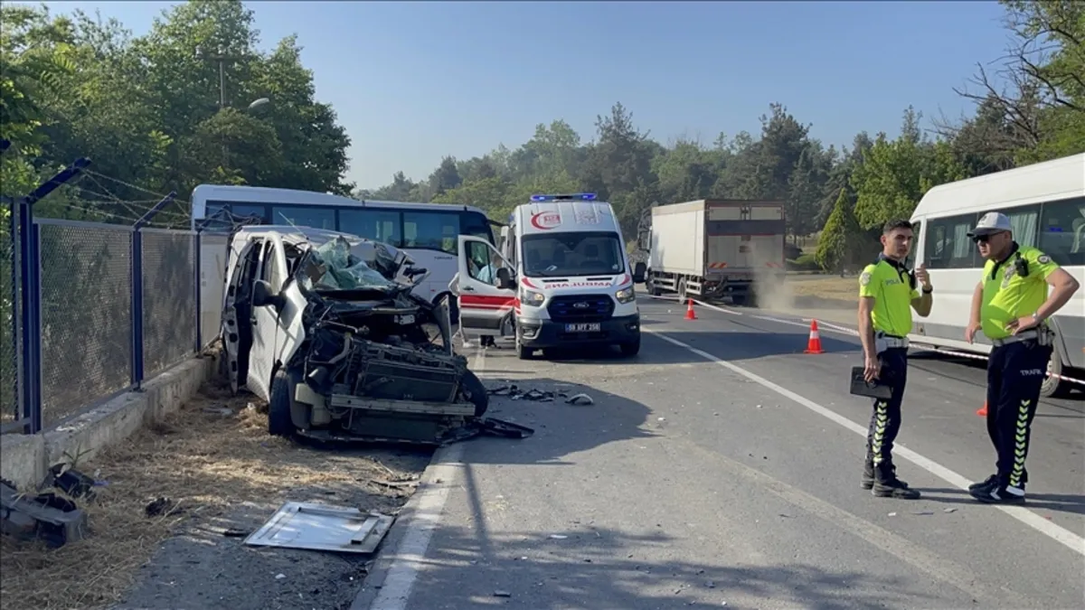 Çorlu'da zincirleme kaza: 1 yaralı