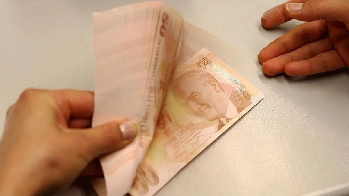 Asgari ücrete ocak ayarı yolda! İşçi yeni yılda ne kadar zam alacak? 22.104 TL alana yeni maaş formülleri: %20-23-25-30...