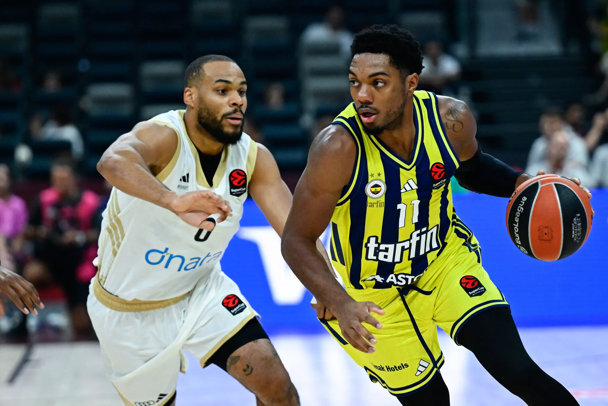 Fenerbahçe Tarfin'den Abu Dabi'de galibiyet: Dubai Basketbol'u 85-77 mağlup eden sarı-lacivertliler Süper Kupa üçüncüsü
