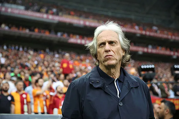 jorge-jesus-fenerbahceden-ayrildigini-duyurdu-1686518413729.jpg Jorge Jesus Fenerbahçe'den ayrıldığını duyurdu - 2