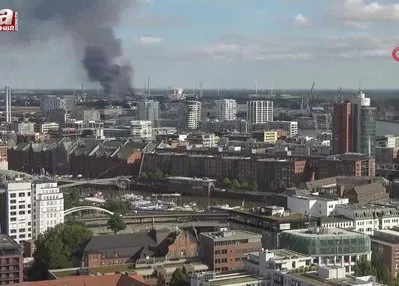 Hamburg Limanı yakınında yangın