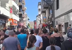 Turizm cennetinde susuzluk rezaleti: Avşalılar "Konser değil su" diyerek sokağa döküldü