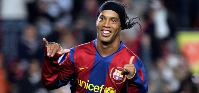 Ronaldinho Camp Nou’da yeniden sahaya çıkacak