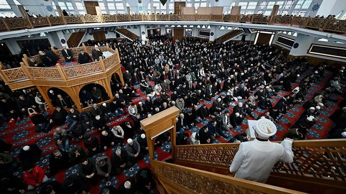 Cuma hutbesinde çocukları tehdit eden dijital bağımlılığa dikkat çekilecek