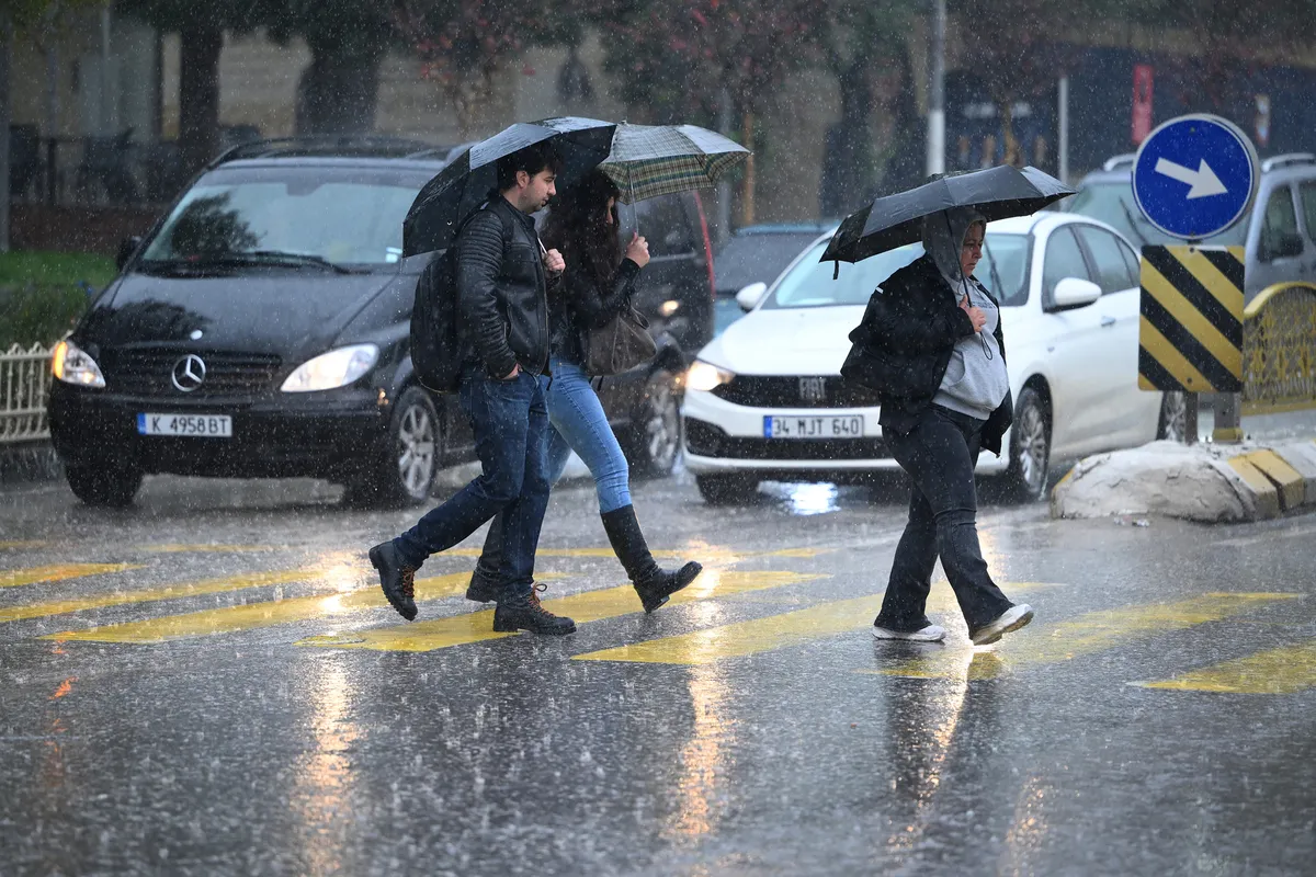 1793165355518.jpg İstanbul'a yeni sağanak dalgası geliyor: Yağışlar 16 Kasım'a kadar sürecek! - 3
