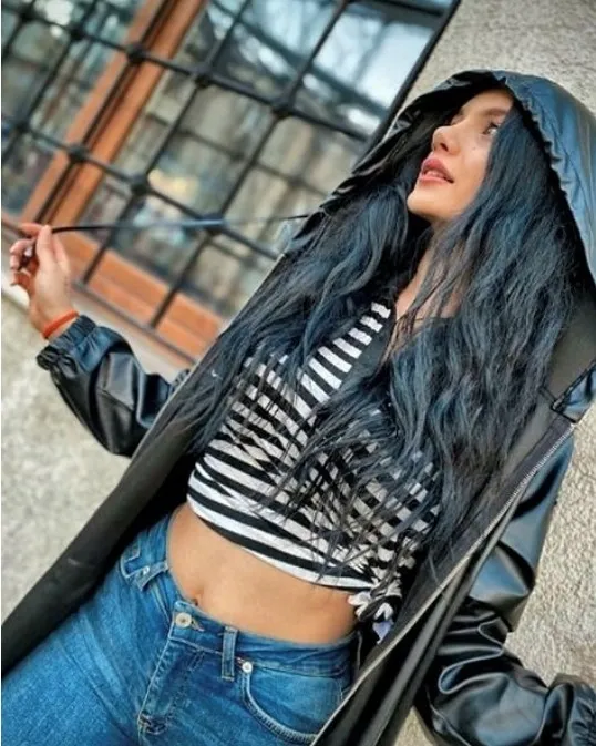 tiktok-fenomenlerinin-cirkin-savasi-sana-tecavuz-edecegim-kafani-kesip-ormana-atacagim-1635315250670.jpg Tiktok fenomenlerinin çirkin savaşı! 'Senin kafanı kesip ormana atacağım' - 3