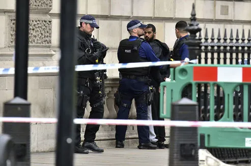 Londra'da saldırı alarmı - 2
