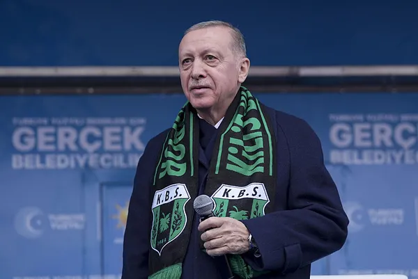 baskan-erdogandan-kiliste-onemli-aciklamalar-chpye-balya-balya-para-ayari-kule-yapmak-disinda-bir-icraatlari-y-1711040704331.jpg Başkan Erdoğan'dan Kilis'te önemli açıklamalar! CHP'ye balya balya para ayarı: Kule yapmak dışında bir icraatları yok - 10