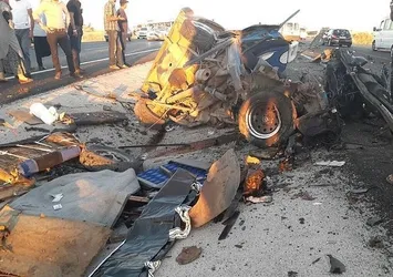Diyarbakır'da trafik kazası: 2 ölü, 9 yaralı