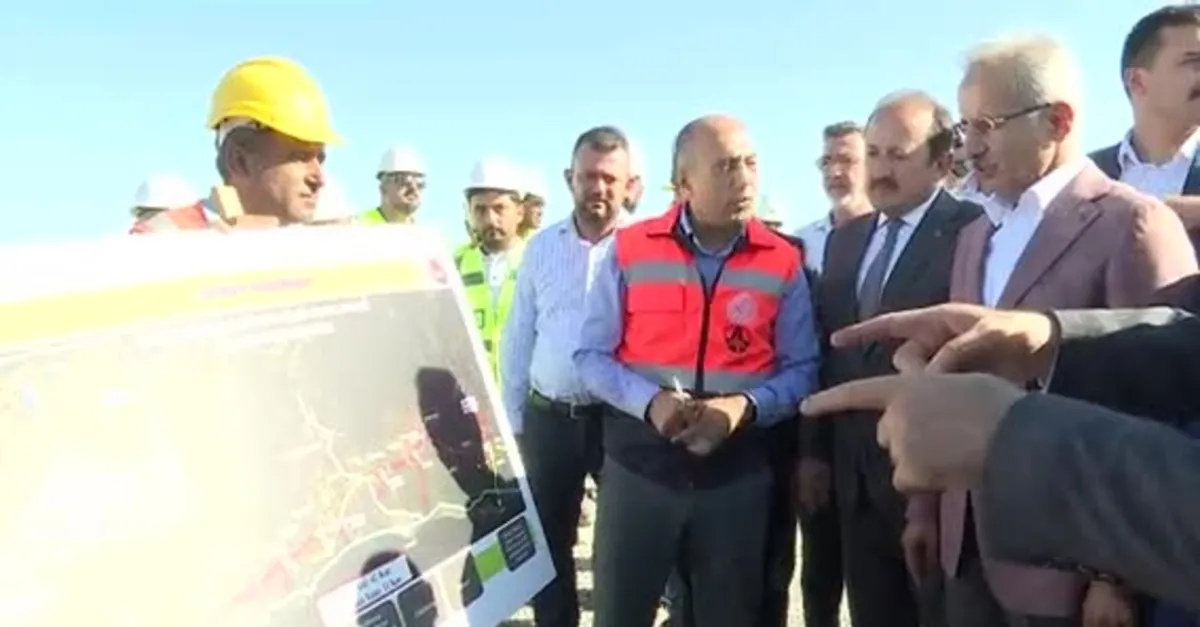 2,5 saatlik yolu 18 dakikaya düşürecek proje! Bakan Abdulkadir Uraloğlu duyurdu! O tarihe hazır olacak