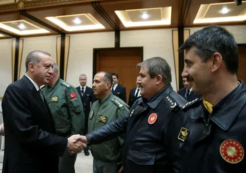 Cumhurbaşkanı Erdoğan, pilotları kabul etti
