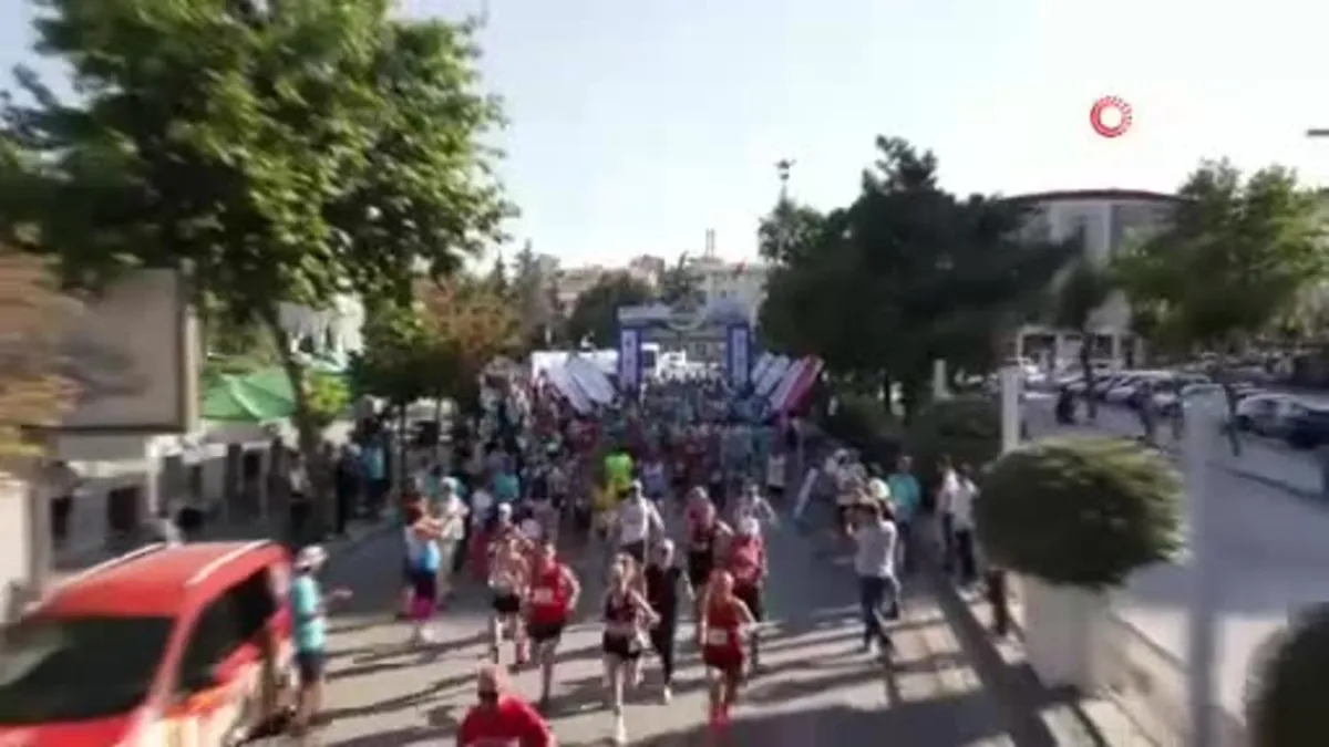 Niğde’de şehit Ömer Halisdemir anısına yarı maraton düzenlendi