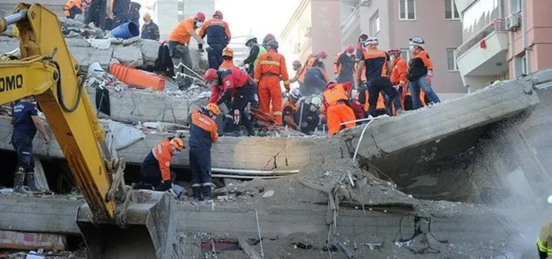 Son dakika: İzmir’de Doğanlar Apartmanı’nda mucize kurtuluş! Bir anne ve 3 çocuğu enkazdan çıkarıldı