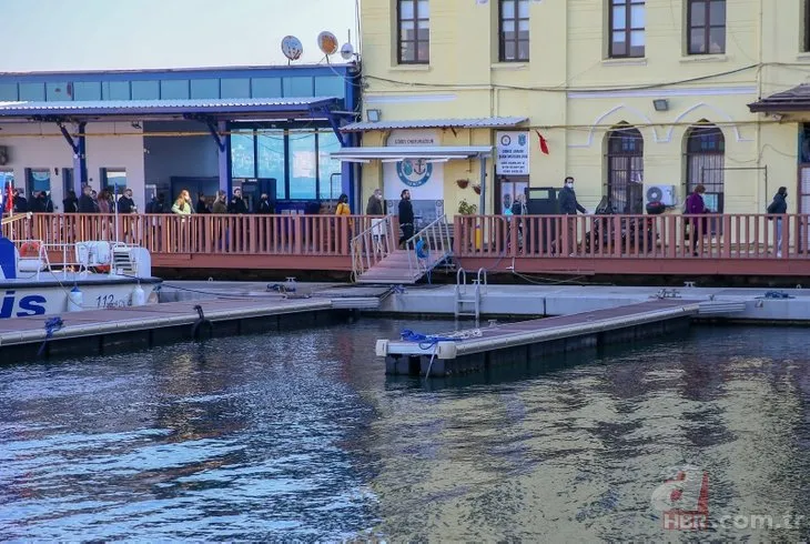 İzmir’de korkutan görüntü: Deniz 60 santimetre çekildi! Vapurlar iskeleye yanaşamadı