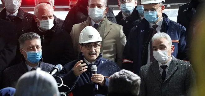 Enerji ve Tabii Kaynaklar Bakanı Fatih Dönmez, Soma’da madencilerle buluştu