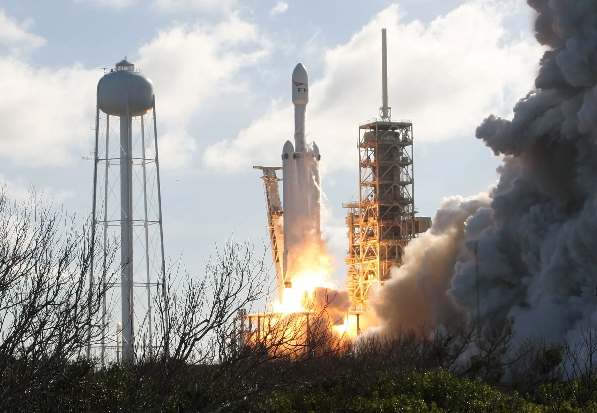 Огромная ракета. Огромная ракета. Ugm-133a трайдент ii d5. Мощная ракета. Falcon 9 dragon v2.