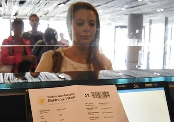 Yabancı turist e-Vize'yi sevdi