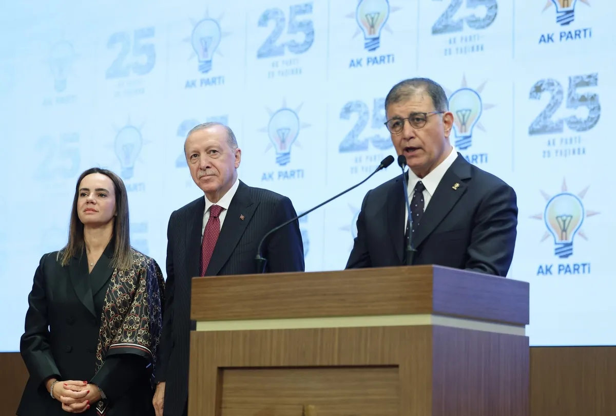 Cemil Tugay AK Parti’ye geçiş sürecinde Başkan Erdoğan ile olan diyaloğunu anlattı: "Bana güven verdi" - 1