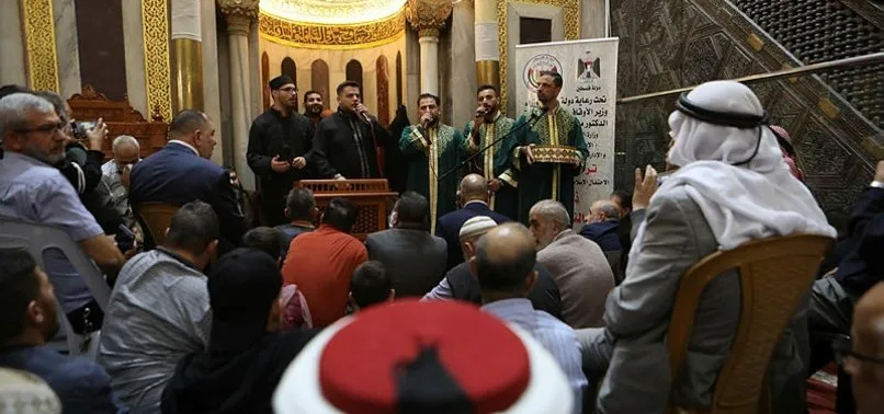 Harem-i İbrahim Camisi’nde Mevlid Kandili coşkusu