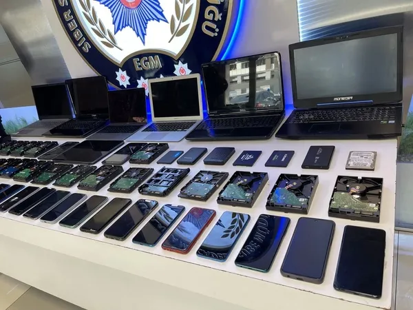 Çocukların cinsel içerikli görüntülerini paylaşan çete çökertildi! Aralarında Doktor da vardı