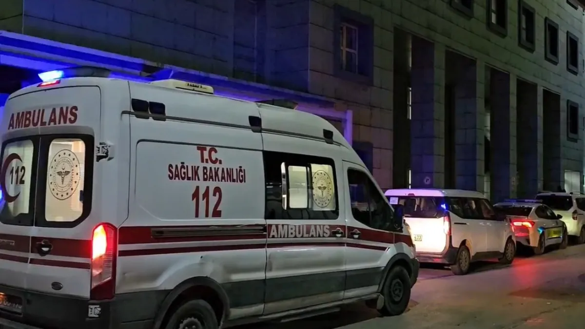 Bursa'da kamyon kasasından düşen işçi yaralandı