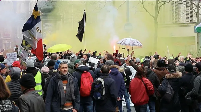 Fransa’da emeklilik reformuna karşı grev! Hayatı durdurma çağrısı yapıldı