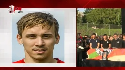 Futbolcu Sural için kulüp binasında tören