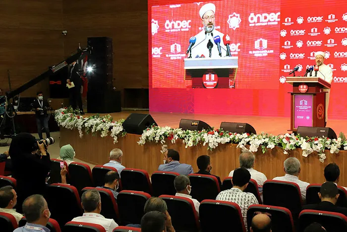 Diyanet İşleri Başkanı Ali Erbaş: Yeniden uyanış ve diriliş için cehaletle savaşmalıyız - 3