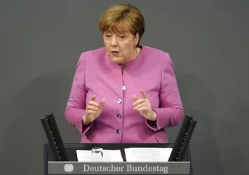 Merkel'den Türkiye açıklaması