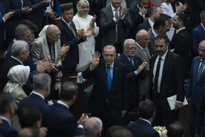 Başkan Erdoğan Milletin varlığını başka yere harcatmayız diyerek duyurdu: Belediyelerin borçları tahsil edilecek