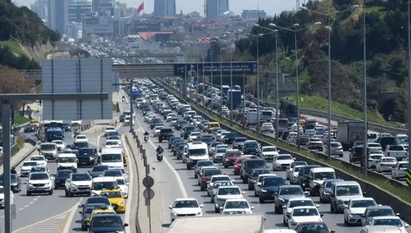 1633186159787.jpg İstanbul'da sağanak yağış ve hafta sonu nedeniyle yoğun trafik! İstanbul'da trafik yoğunluğu yüzde kaç? İstanbul'da trafikte son durum - 4
