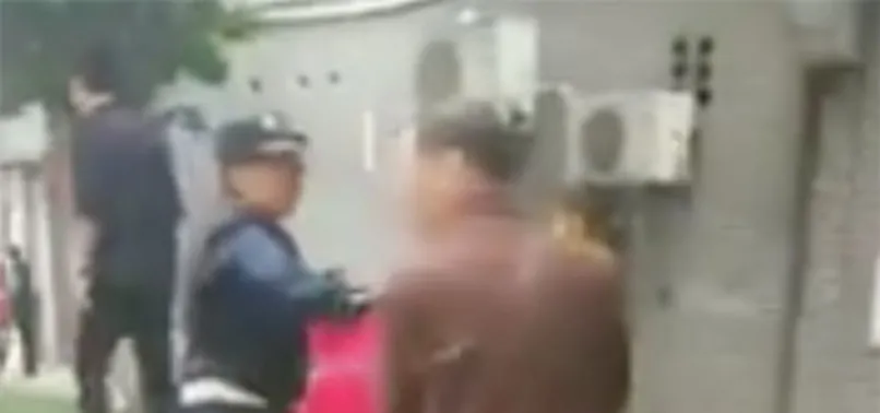 Çin'de önüne çıkan çocuğu bıçakladı