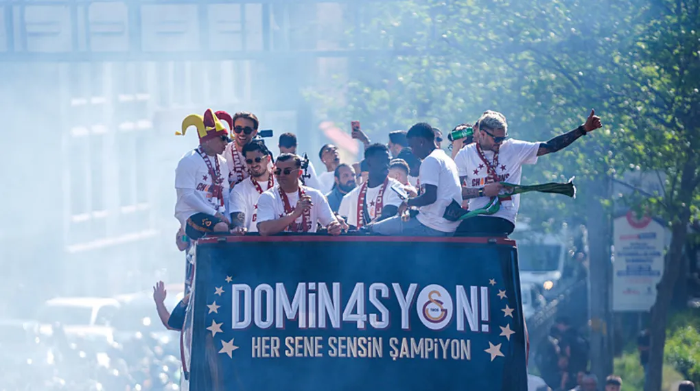 Galatasaray şampiyonluk turunda