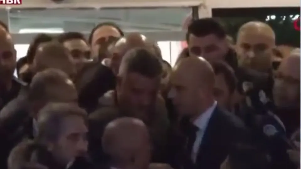 Saran’ın uçağı İstanbul’a iniş yaptı