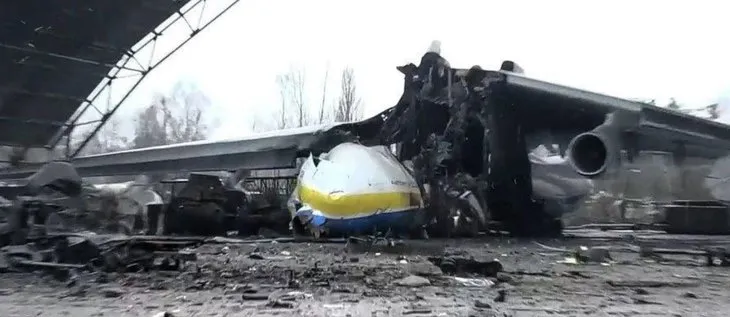 Ukrayna’ya ait dünyanın en büyük uçağı Antonov An-225’in son görüntüsü ortaya çıktı! Rus ordusunun vurduğu iddia edilmişti