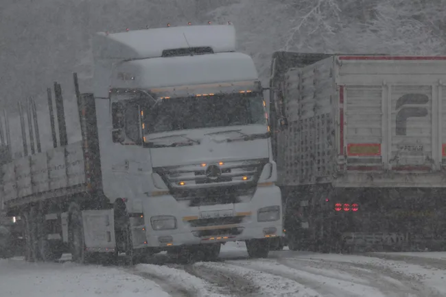 Meteoroloji'den peş peşe son dakika açıklamaları! Uzman isimler uyardı: Dışarı çıkmayın - 3