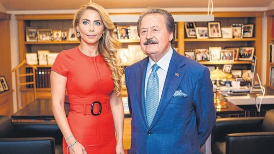 Siyasetçi ve iş insanı Cavit Çağlar: Erdoğan dik duruşlu özel bir lider!
