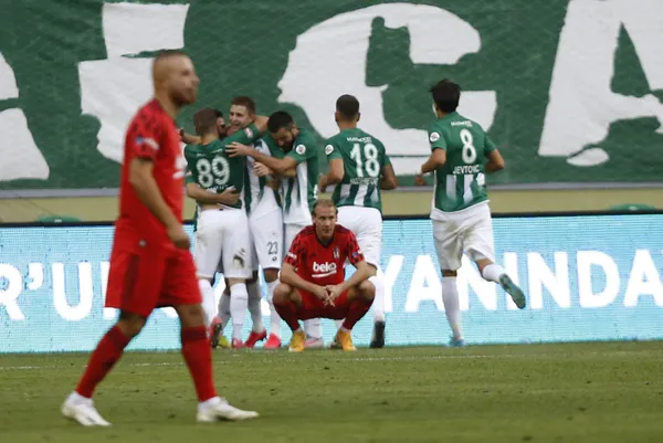Konyaspor: 4 - Beşiktaş: 1 MAÇ SONUCU Kartal, Konya’da bozguna uğradı