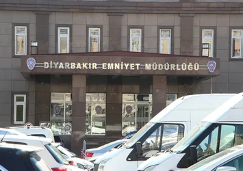 500 saatlik kayıtlar tek tek incelendi! 12 ayrı adrese operasyon: 2 kişi gözaltında!