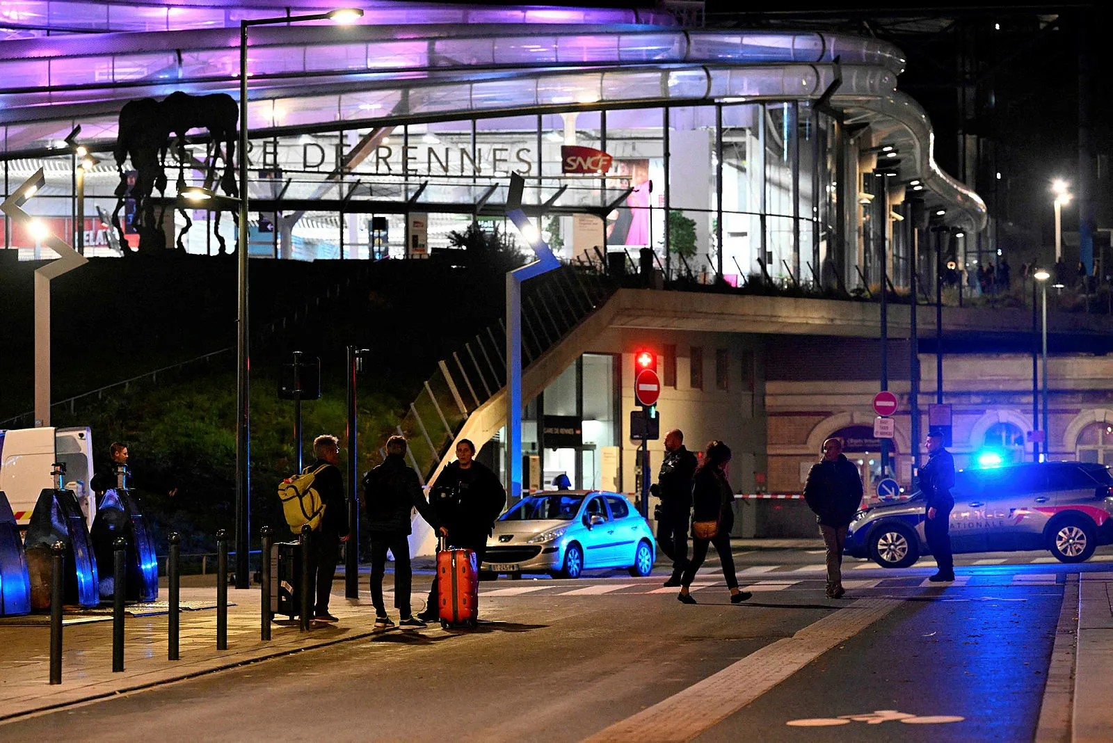 Fransa'da kırmızı alarm! Bomba ihbarları peş peşe geldi