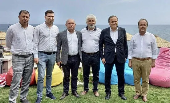 1661675723962.jpg CHP'nin fonladığı Halk TV'nin patronu Cafer Mahiroğlu'na ait kaçak villada yıkım! Ekrem İmamoğlu kalkanı da durduramadı - 13