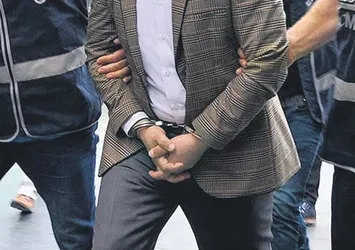 İmamlar çözülüyor kriptolar yakalanıyor